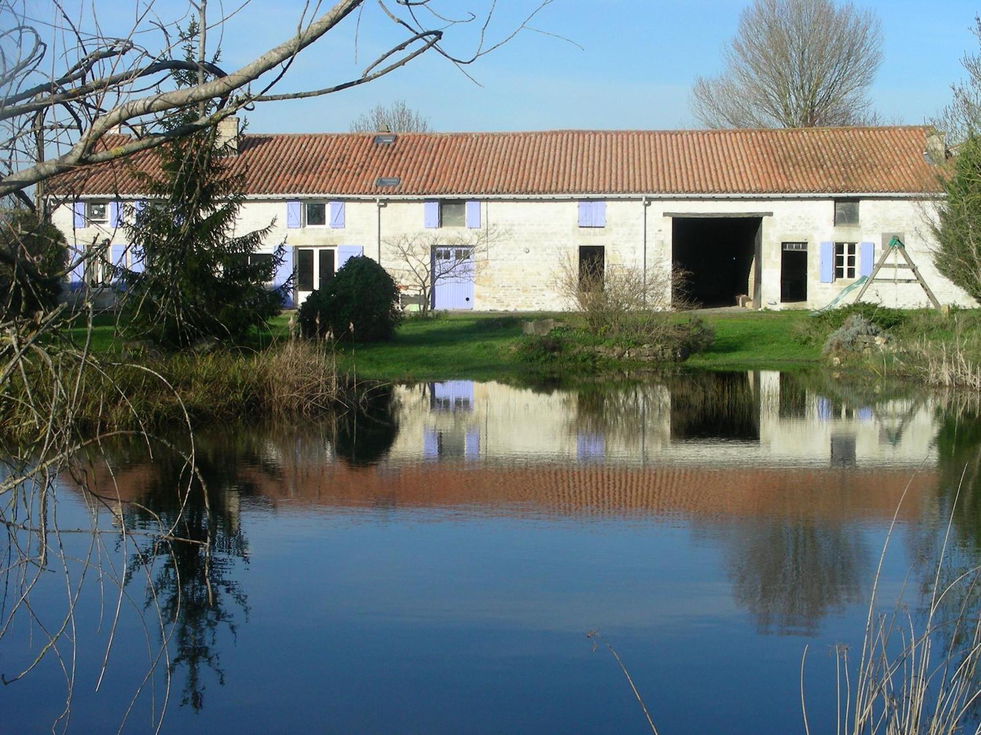 Chambres D'Hotes Entre Niort Et Marais Poitevin ベシーヌ エクステリア 写真
